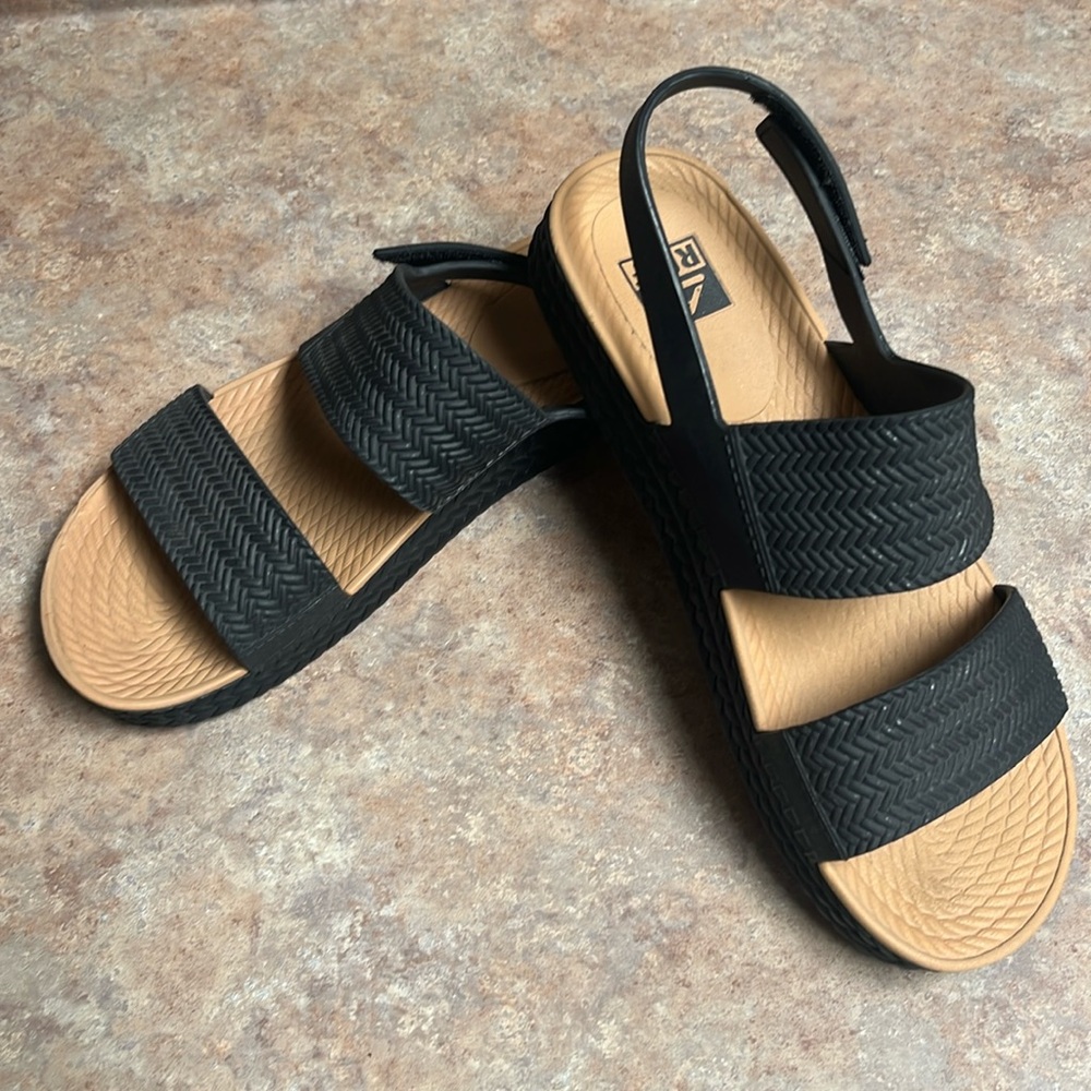 Reef sandals